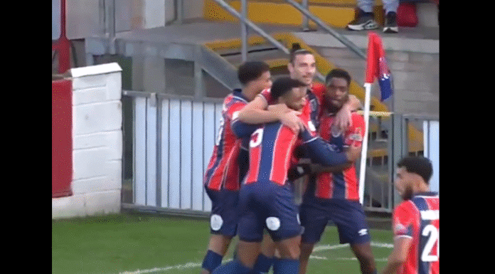 Video: 36-vuotias Andy Carrol maalivireessä Englannin 6. korkeimmalla sarjatasolla