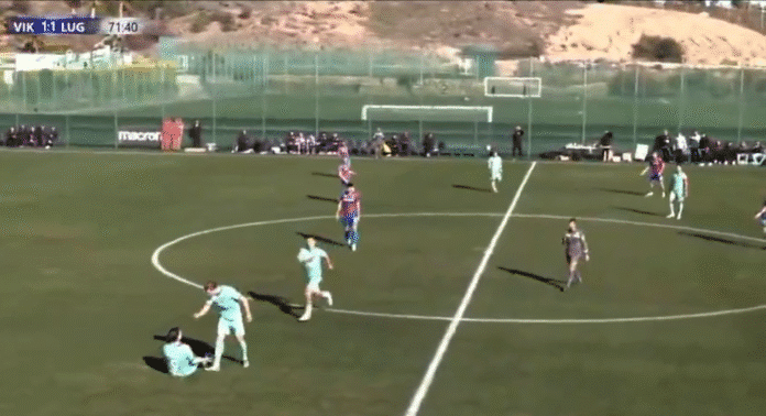 Video: FC Luganon Kevin Behrens hyökkäsi raivoissaan joukkuetoverin kimppuun