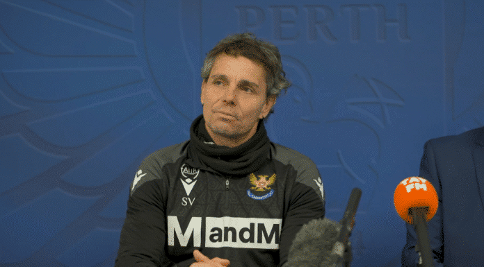 Simo Valakari jatkaa pitkään Skotlannissa – hänestä on tehty myös oma nimikko-olut