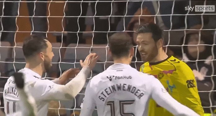Video: 43-vuotias Craig Gordon otti uskomattoman gamesaverin Skotlannin Valioliigassa