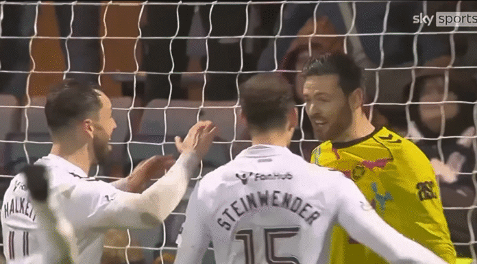 Video: 43-vuotias Craig Gordon otti uskomattoman gamesaverin Skotlannin Valioliigassa