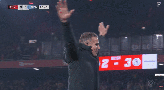 Video: 19-vuotias Shaqueel van Persie teki saksarimaalin – päävalmentajaisä onnellisena