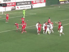 Video: Pelaaja laukoi komean vaparimaalin Turkin aladivarissa – tuomaristo ei tätä nähnyt