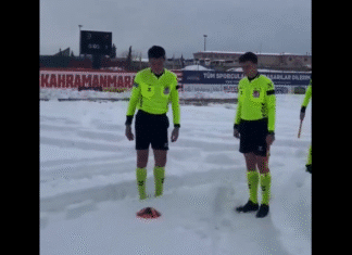 Video: Tarkastuksen jälkeen liikaa lunta kentällä – tuomaristo perui ottelun Turkin 3. divarissa