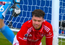 Video: Neco Williamsilta upea käsitorjunta maaliviivalta – punainen korttihan siitä tuli