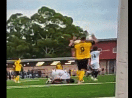 Video: Australian divarissa nähtiin karmea sikailu – pelaaja tallasi vastustajan nilkan