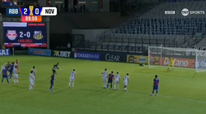 Video: Maalivahti Cleiton laukoi uransa avausmaalin hirmukudilla rankkarista Brasiliassa