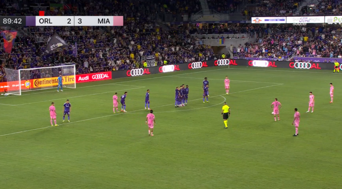 Video: 38-vuotias Lionel Messi laukoi vaparimaalin – maalivahdilta melkoinen hörppy