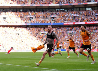 Video: Hull City nousee Valioliigaan – Oli McBurnie ratkaisi lisäajalla nousufinaalissa Wembleyllä