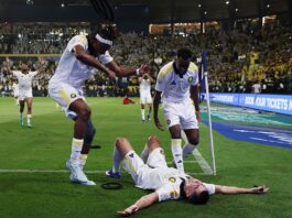 Video: Cristiano Ronaldo teki kaksi maalia – ja juhlii mestaruutta Saudi-Arabiassa