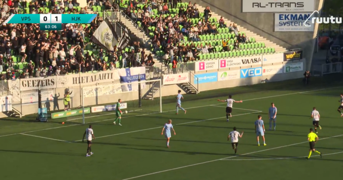 Video: HJK-maalivahti Jesse Öst hörppäsi vedon kuin hidastetusta leffasta – VPS:lle kotivoitto