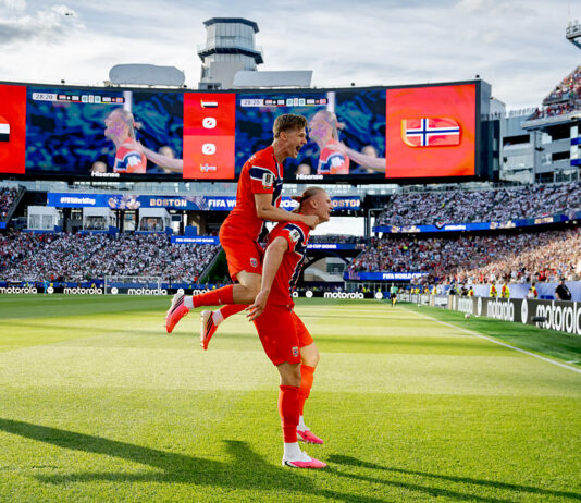 Video: Erling Haaland painoi kaksi maalia – Norja aloitti MM-kisat murskavoitolla