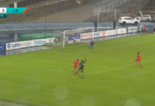 Video: FC Lahden Romaric Yapi viittoili paitsiota ja lopetti pelaamisen – SJK teki tasoitusmaalin
