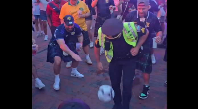 Video: Tatsi hallussa – poliisin pomputtelutaidot sai fanit hullaantuneiksi Bostonissa