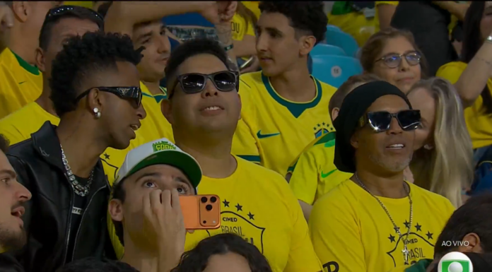 Video: Brasilia murskasi Panaman – katsomossa Ronaldinhon, Ronaldon ja Vinícius Júniorin kopiot