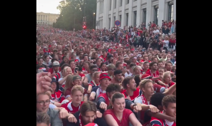 Video: Norjan jatkopaikka riemastutti – Oslossa järjestettiin heti yöllä valtava kaupunkisoutu