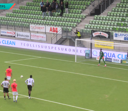 Video: TPS:n Albijon Muzaci laukoi eleettömän tylyn voittomaalin rankkarista VPS:n verkkoon
