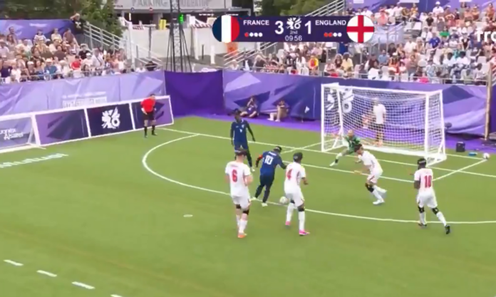 Video: Ranskalaislegenda Frédéric Villeroux teki upean soolomaalin sokeiden EM-kisoissa