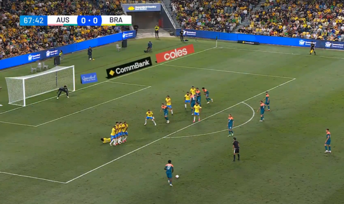 Video: Australian Nestory Irankunda laukoi kuvankauniin vaparimaalin Brasilian verkkoon