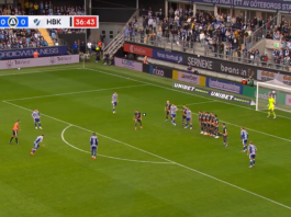Video: Sam Larssonilta täydellinen vaparitykitys – Allsvenskanissa nähtiin upea maali