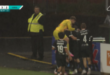 Video: FC Haka hölmöili urakalla – KäPan Niklas Leinosen keskityspallosta tuli unelmamaali