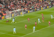 Liverpool romahti punaisen kortin jälkeen – Manchester City teki kolme maalia 13 minuutissa!