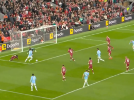 Liverpool romahti punaisen kortin jälkeen – Manchester City teki kolme maalia 13 minuutissa!