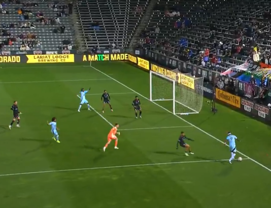 Video: Colorado-pakki kohelsi pallon omiin uskomattomalla tavalla – Minnesota nousi tasapeliin