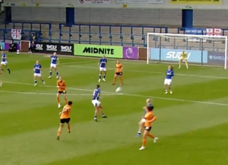 Video: Wolves-puolustaja laukoi uskomattoman maalin 30 metristä Women’s League Cupissa